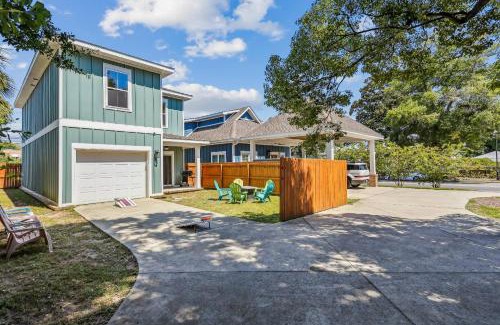 East Hill House | 1621 E Cervantes St