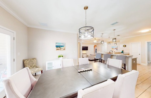 Navarre House | 166 m² House ∙ 3 bedrooms ∙ 8 guests