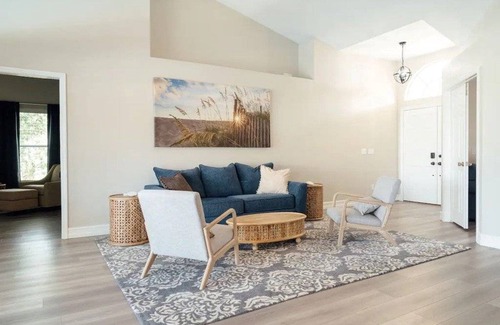 Crown Pointe House | 169 m² House ∙ 3 bedrooms ∙ 8 guests