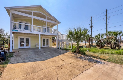 Gulf Aire House | 172 m² House ∙ 3 bedrooms ∙ 9 guests