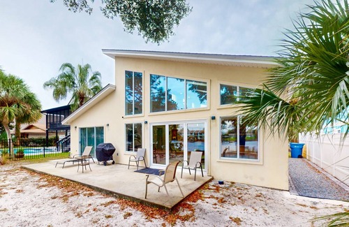 Silver Sands House | 174 m² House ∙ 2 bedrooms ∙ 4 guests