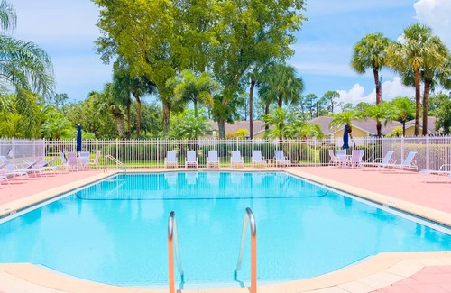 Crown Pointe House | 174 m² House ∙ 3 bedrooms ∙ 8 guests