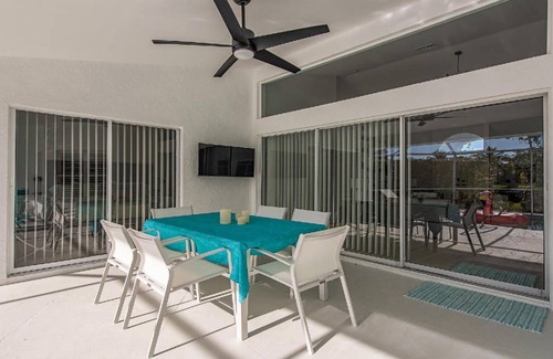 Crown Pointe House | 175 m² House ∙ 3 bedrooms ∙ 6 guests