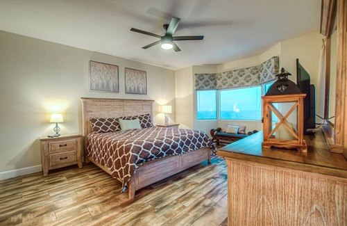 Panama City Beach Condo | 177 m² Condo ∙ 3 bedrooms ∙ 10 guests