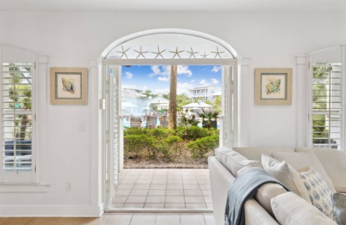 Seacrest Beach Condo | 177 m² Condo ∙ 3 bedrooms ∙ 10 guests