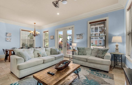 Villages of Crystal Beach House | 181 m² House ∙ 4 bedrooms ∙ 11 guests