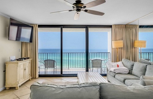 Gulfview Heights Condo | 186 m² Condo ∙ 2 bedrooms ∙ 6 guests