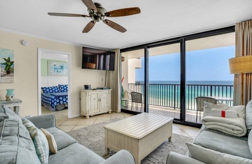 Gulfview Heights Condo | 186 m² Condo ∙ 2 bedrooms ∙ 6 guests