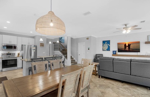 Villages of Crystal Beach House | 194 m² House ∙ 4 bedrooms ∙ 12 guests
