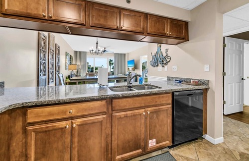 Rosemary Beach Condo | 2 BR/2 BA-Pool Side-High Pointe Beach Resort -1st Floor - Beach Service INCLUDED