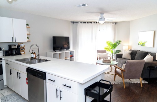 Fort Walton Beach - Destin Condo | 200 Steps to Private Beach - Ground Floor Condo!