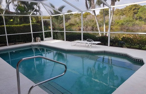 Central Naples Villa | 210 m² Villa ∙ 3 bedrooms ∙ 6 guests