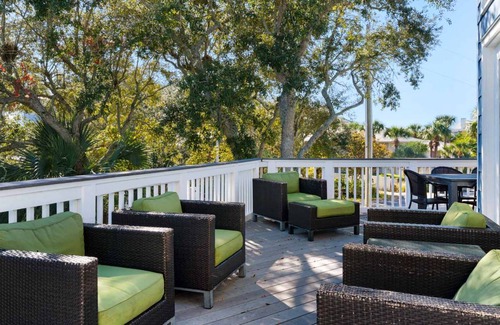 Gulfview Heights House | 215 m² House ∙ 5 bedrooms ∙ 14 guests