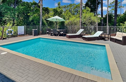 Lakeside at Blue Mountain Beach House | 231 m² House ∙ 4 bedrooms ∙ 10 guests