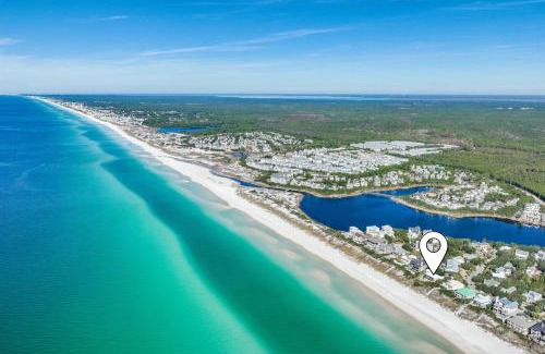 Seacrest House | 239 Pelican Circle