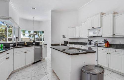 Gulf Cove House | 250 m² House ∙ 4 bedrooms ∙ 8 guests