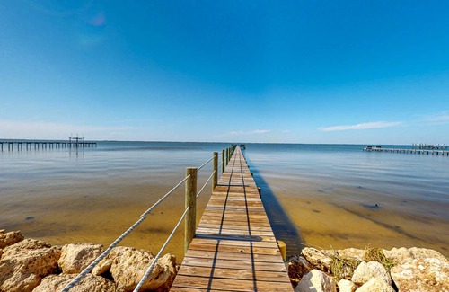 East End House | 286 m² House ∙ 4 bedrooms ∙ 15 guests