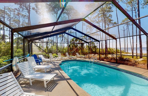 East End House | 286 m² House ∙ 4 bedrooms ∙ 15 guests