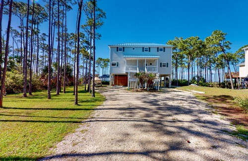 East End House | 286 m² House ∙ 4 bedrooms ∙ 15 guests