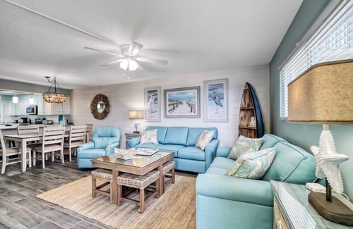 Biltmore Beach Condo | 3 Bedroom Luxury Shoreline, Spacious Oceanfront Condo with Scenic View