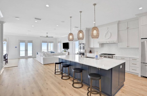 East End House | 315 m² House ∙ 5 bedrooms ∙ 13 guests