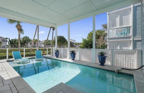 Crystal Shores House | 316 m² House ∙ 5 bedrooms ∙ 12 guests