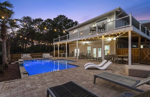 Gulfview Heights House | 325 m² House ∙ 6 bedrooms ∙ 18 guests