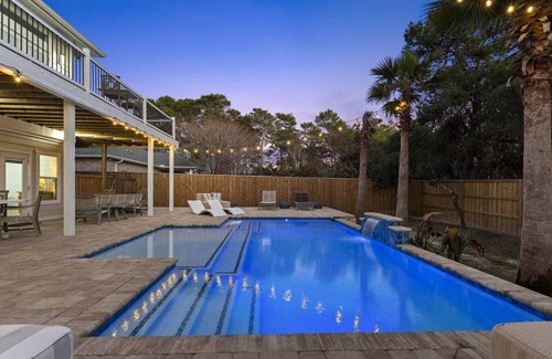 Gulfview Heights House | 325 m² House ∙ 6 bedrooms ∙ 18 guests