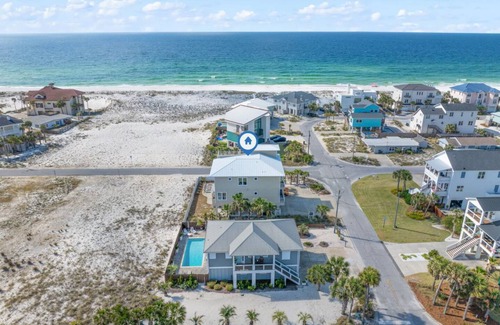 Pensacola House | 325 m² House ∙ 6 bedrooms ∙ 22 guests