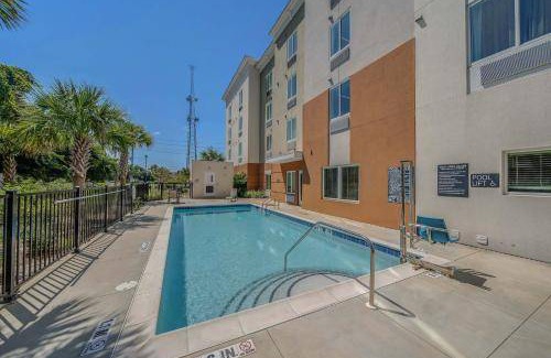 West Panama City Beach Hotel | 37 m² Hotel ∙ 127 guests