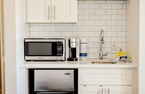 Gulf Place Apartment | 3rd-floor studio with Gulf view, balcony, pool, & tennis
