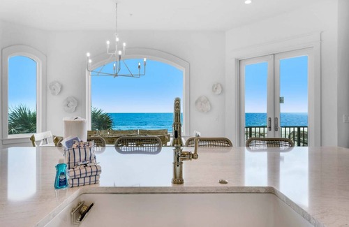 Destin House | 422 m² House ∙ 8 bedrooms ∙ 20 guests