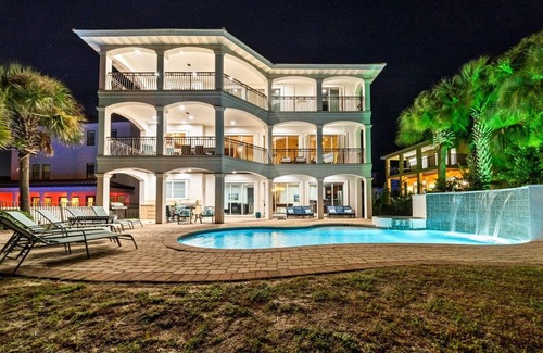 Fort Walton Beach - Destin House | 465 m² House ∙ 6 bedrooms ∙ 24 guests