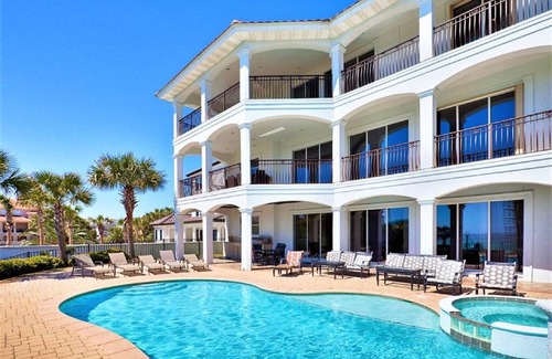 Fort Walton Beach - Destin House | 465 m² House ∙ 6 bedrooms ∙ 24 guests