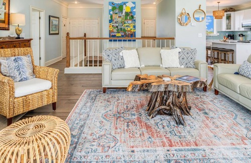 Plantation House | 5 BR 5 Bath BEACH FRONT home in The Plantation - located near community pool with access!