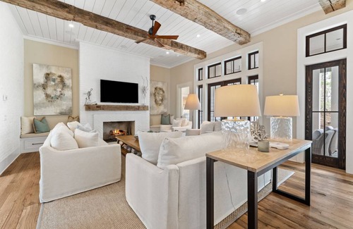 Watercolor House | 573 m² House ∙ 6 bedrooms ∙ 16 guests