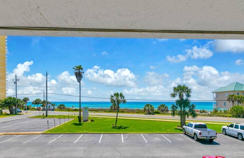 West Panama City Beach Condo | 58 m² Condo ∙ 2 bedrooms ∙ 6 guests