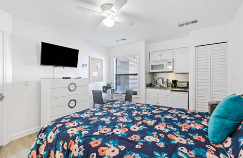 Gulf Lagoon Beach Apartment | 59 m² Studio flat ∙ 2 guests