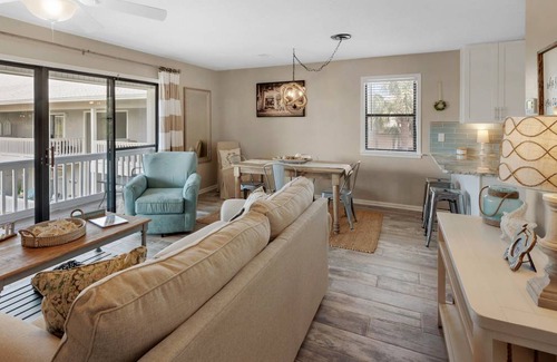 Seagrove Beach Apartment | 60 m² Apartment ∙ 1 bedroom ∙ 4 guests