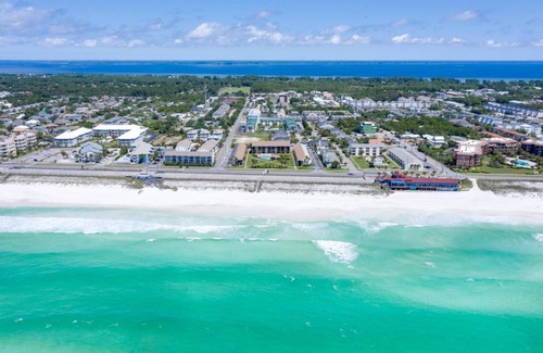 Miramar Beach Condo | 60 m² Condo ∙ 1 bedroom ∙ 4 guests