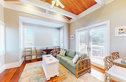 Carrabelle Cottage | 68 m² Cabin ∙ 1 bedroom ∙ 4 guests