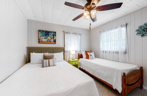 Kiska Beach House | 71 m² House ∙ 2 bedrooms ∙ 5 guests