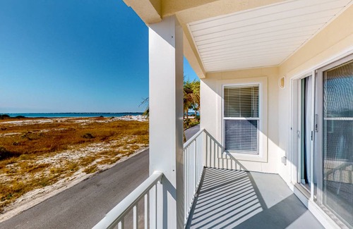 Navarre Beach Condo | 80 m² Condo ∙ 1 bedroom ∙ 6 guests