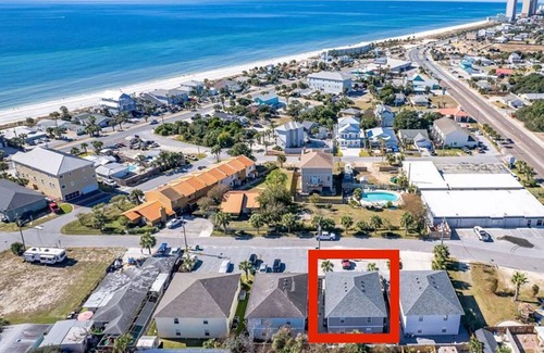 Bahama Beach Condo | 81 m² Condo ∙ 2 bedrooms ∙ 5 guests