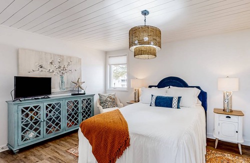Upper Grand Lagoon Condo | 84 m² Condo ∙ 2 bedrooms ∙ 6 guests