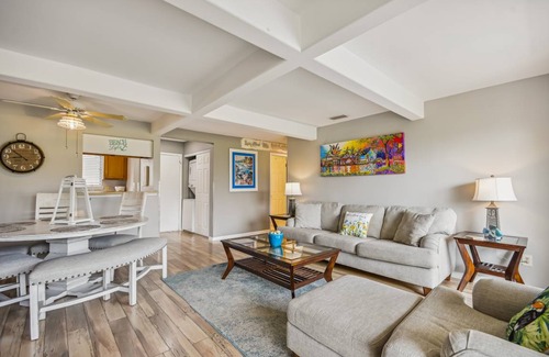 Holiday Isle Condo | 88 m² Condo ∙ 2 bedrooms ∙ 4 guests