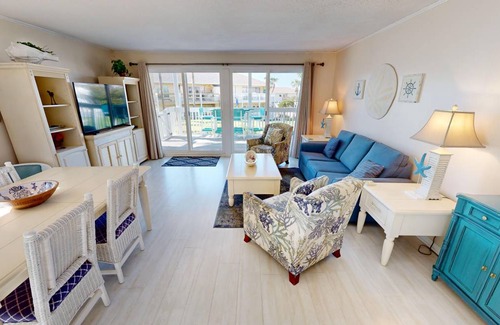 Holiday Isle Condo | 88 m² Condo ∙ 2 bedrooms ∙ 6 guests