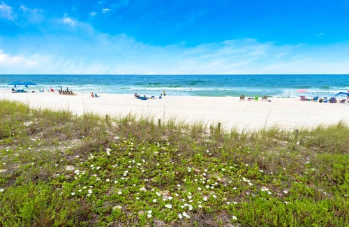Fort Bay Condo | 88 m² Condo ∙ 1 bedroom ∙ 6 guests