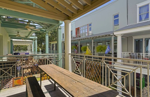 Seaside Condo | 93 m² Condo ∙ 2 bedrooms ∙ 6 guests
