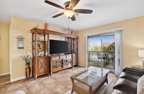 Bahama Beach Condo | 95 m² Condo ∙ 2 bedrooms ∙ 4 guests